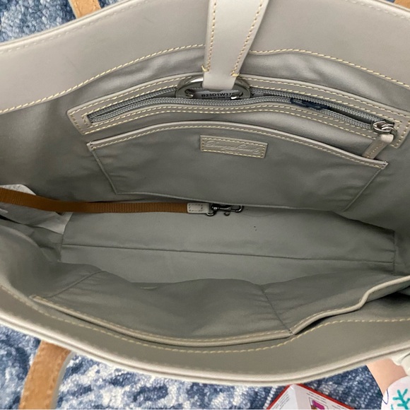 Dooney & Bourke Cream and Gray Tote with Geometric Design - Picture 2 of 8